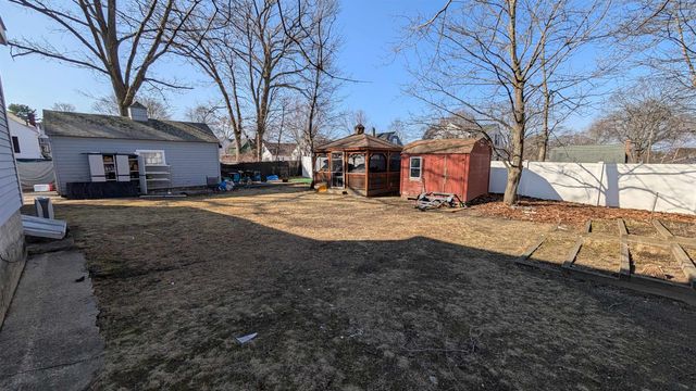 80 orchard Avenue, Manchester, NH 03109