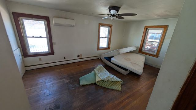 80 orchard Avenue, Manchester, NH 03109