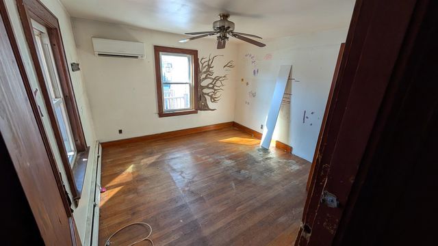 80 orchard Avenue, Manchester, NH 03109