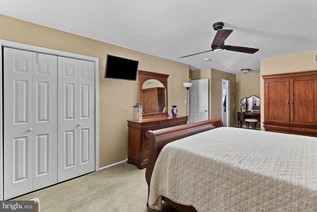 99 WILLIS DR, Ewing, NJ 08628