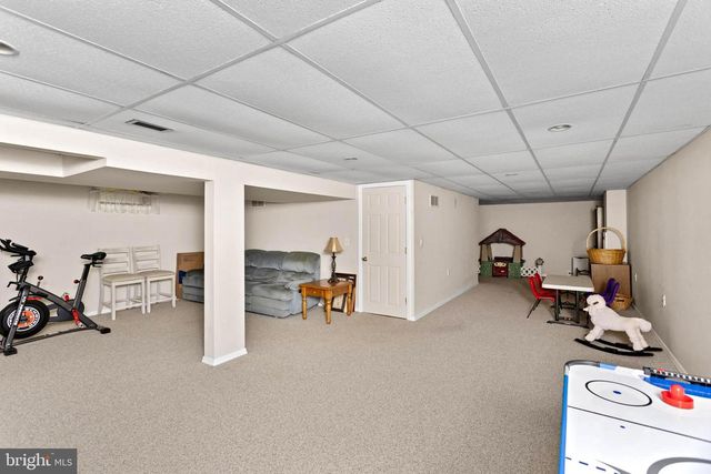 99 WILLIS DR, Ewing, NJ 08628