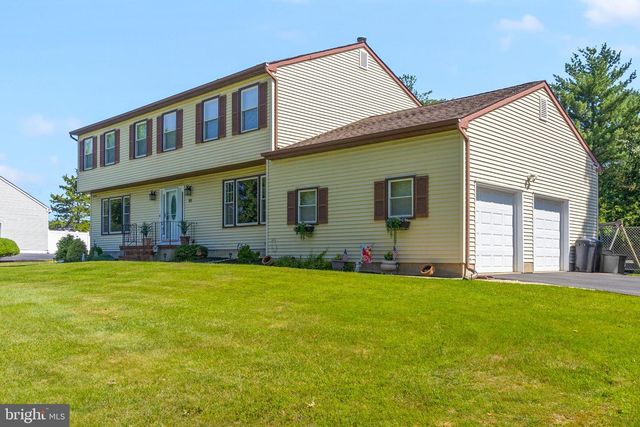 99 WILLIS DR, Ewing, NJ 08628