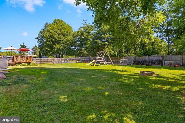 99 WILLIS DR, Ewing, NJ 08628