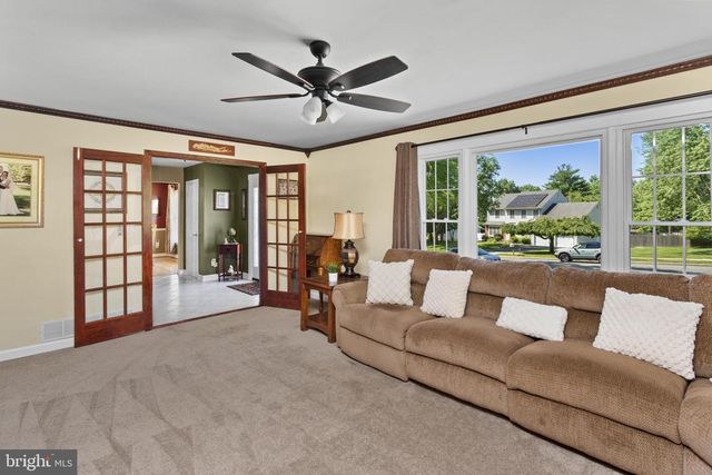 99 WILLIS DR, Ewing, NJ 08628
