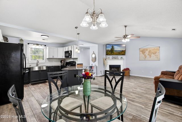 107 Jenna Rea Road, Hubert, NC 28539