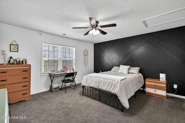 107 Jenna Rea Road, Hubert, NC 28539