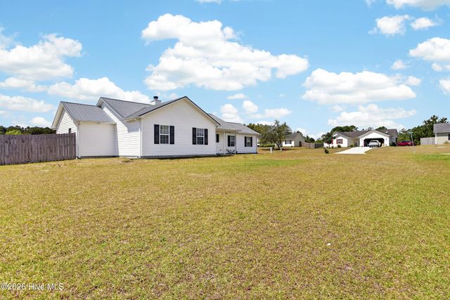 107 Jenna Rea Road, Hubert, NC 28539