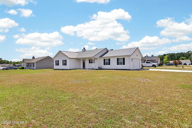 107 Jenna Rea Road, Hubert, NC 28539