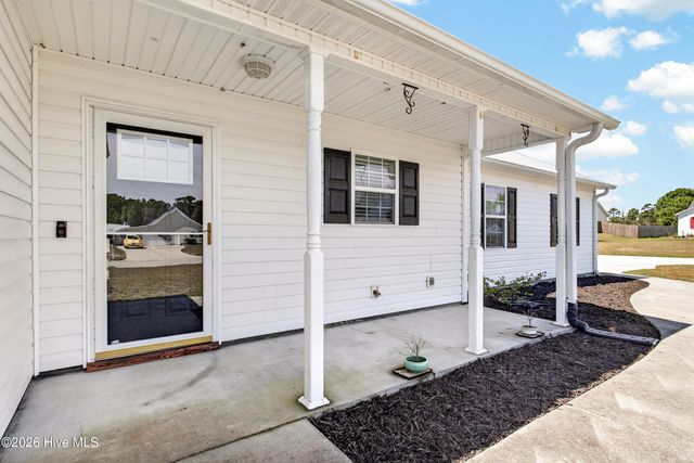 107 Jenna Rea Road, Hubert, NC 28539