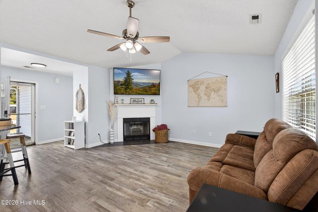 107 Jenna Rea Road, Hubert, NC 28539