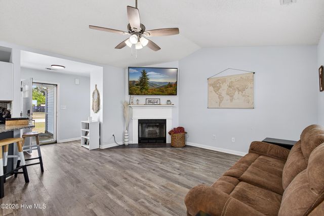 107 Jenna Rea Road, Hubert, NC 28539