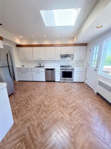821 Channel Road, Long Beach, NY 11561