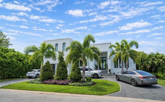 4923 W SAN RAFAEL STREET, Tampa, FL 33629