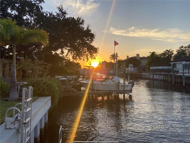 4923 W SAN RAFAEL STREET, Tampa, FL 33629