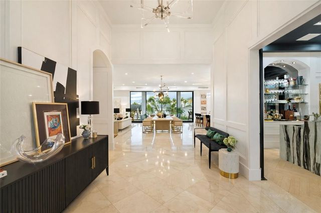 4923 W SAN RAFAEL STREET, Tampa, FL 33629