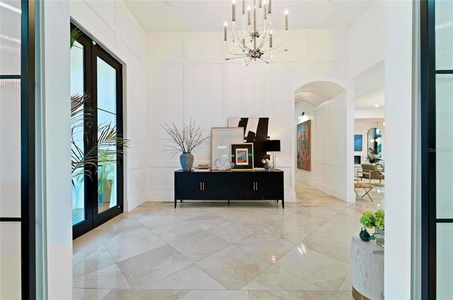 4923 W SAN RAFAEL STREET, Tampa, FL 33629