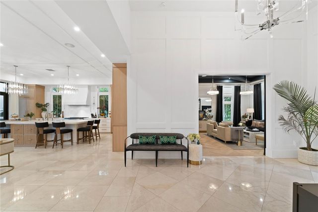 4923 W SAN RAFAEL STREET, Tampa, FL 33629