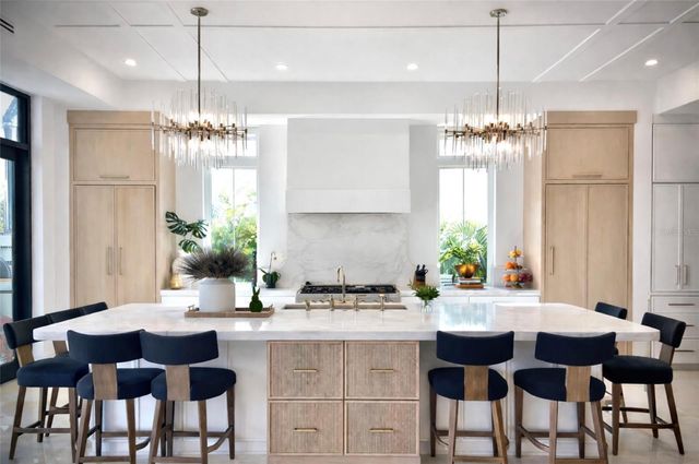 4923 W SAN RAFAEL STREET, Tampa, FL 33629