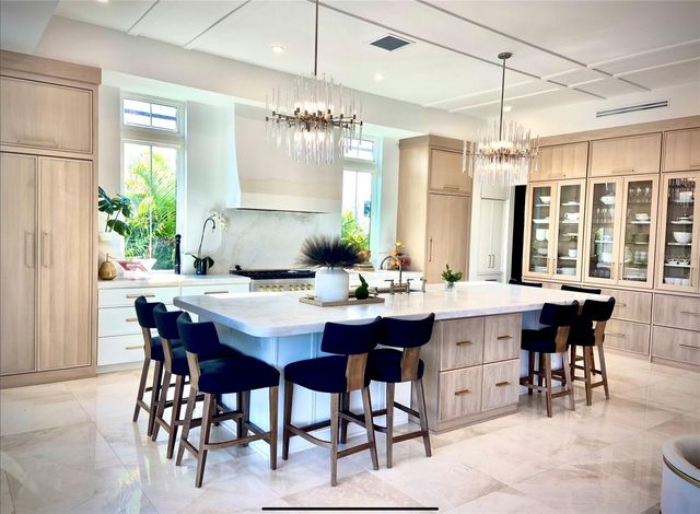 4923 W SAN RAFAEL STREET, Tampa, FL 33629