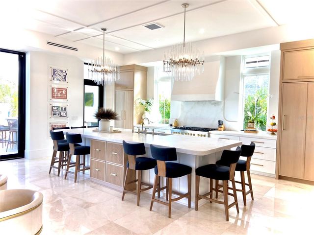 4923 W SAN RAFAEL STREET, Tampa, FL 33629