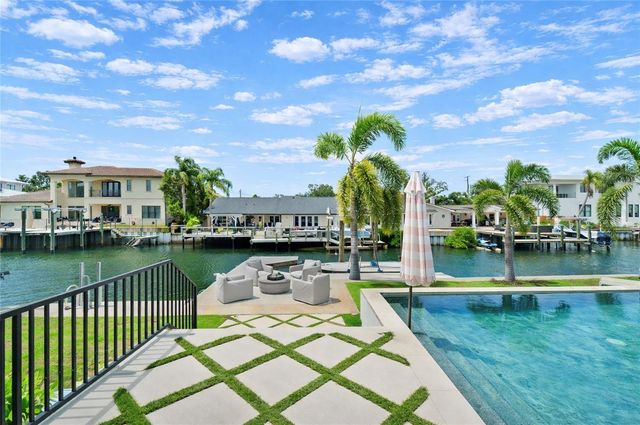 4923 W SAN RAFAEL STREET, Tampa, FL 33629