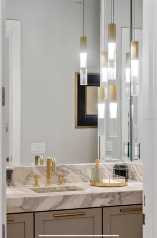 4923 W SAN RAFAEL STREET, Tampa, FL 33629