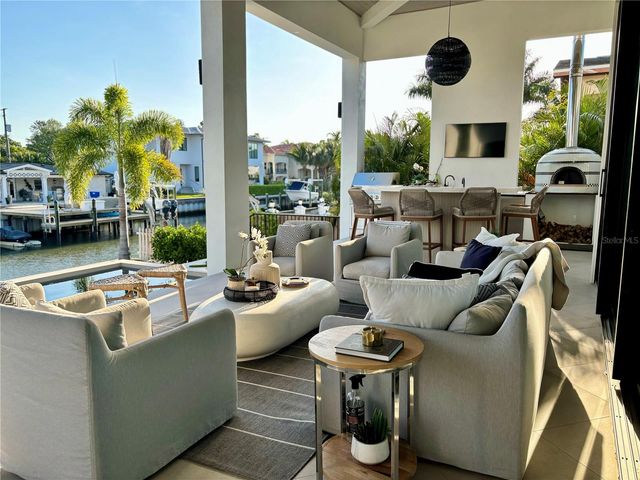 4923 W SAN RAFAEL STREET, Tampa, FL 33629