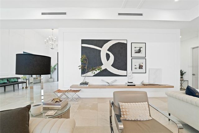 4923 W SAN RAFAEL STREET, Tampa, FL 33629