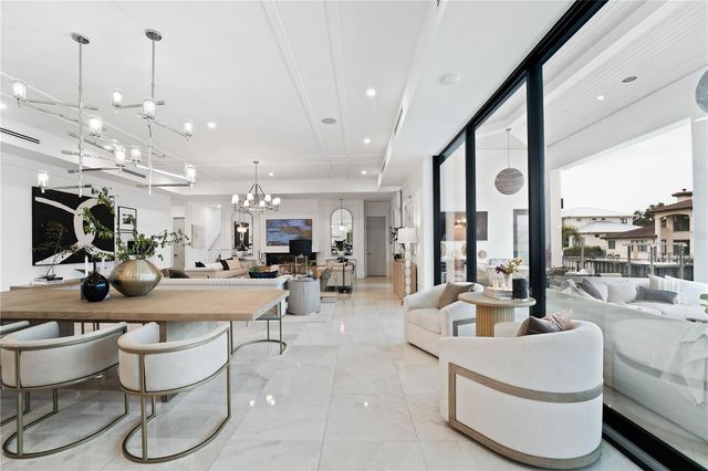 4923 W SAN RAFAEL STREET, Tampa, FL 33629