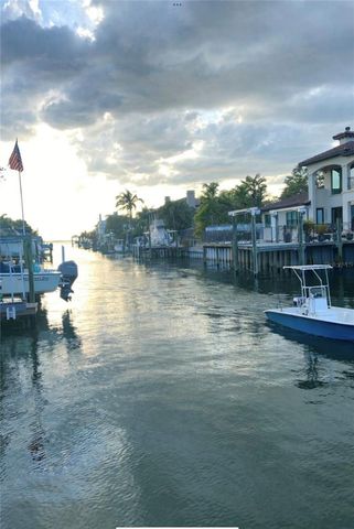 4923 W SAN RAFAEL STREET, Tampa, FL 33629