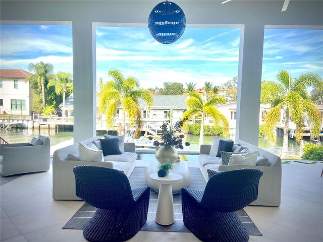 4923 W SAN RAFAEL STREET, Tampa, FL 33629