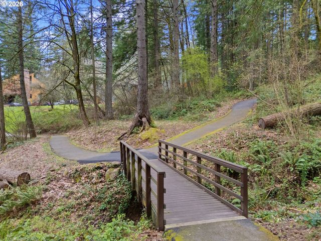 Abelard, Lake Oswego, OR 97035