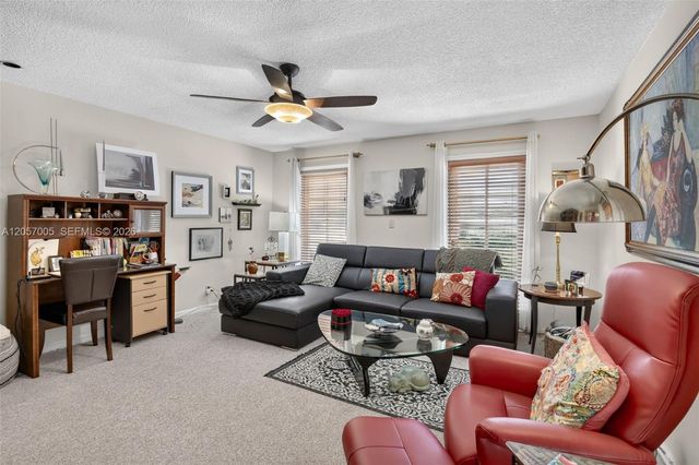 9050 Jacaranda Lane 3, Plantation, FL 33324