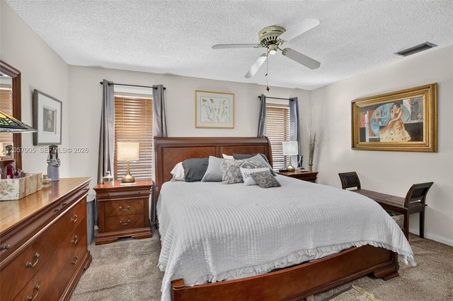 9050 Jacaranda Lane 3, Plantation, FL 33324