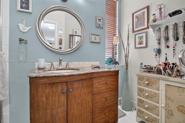 9050 Jacaranda Lane 3, Plantation, FL 33324