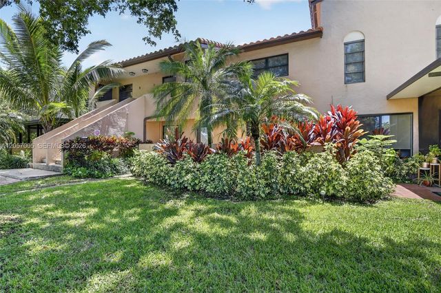 9050 Jacaranda Lane 3, Plantation, FL 33324