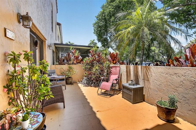 9050 Jacaranda Lane 3, Plantation, FL 33324