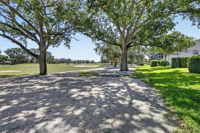 9050 Jacaranda Lane 3, Plantation, FL 33324
