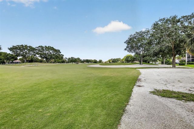 9050 Jacaranda Lane 3, Plantation, FL 33324
