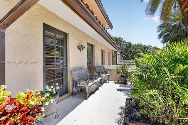 9050 Jacaranda Lane 3, Plantation, FL 33324