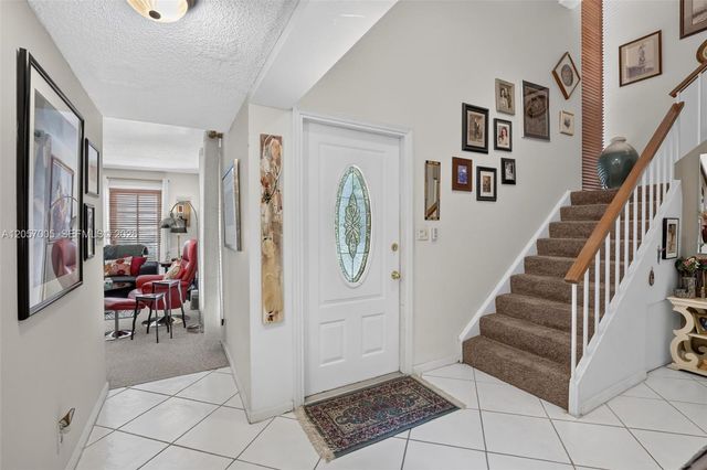 9050 Jacaranda Lane 3, Plantation, FL 33324