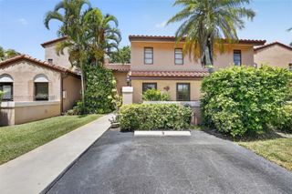 9050 Jacaranda Lane 3, Plantation, FL 33324