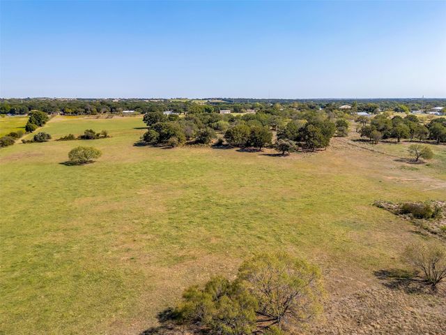 3500 S Murvil Street, Decatur, TX 76234