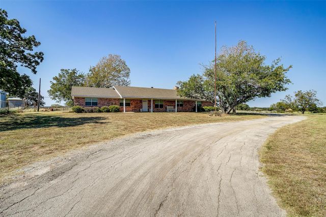 3500 S Murvil Street, Decatur, TX 76234