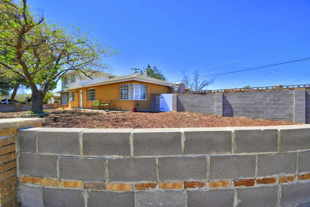 1837 Valencia Drive NE, Albuquerque, NM 87110