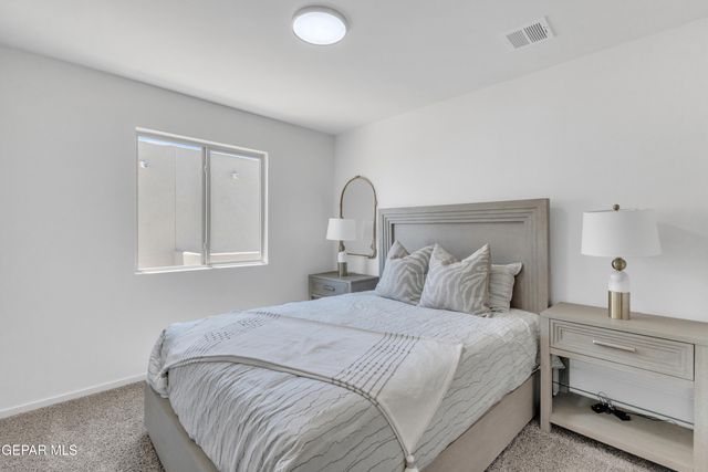 818 HARPENDEM Drive, Horizon City, TX 79928