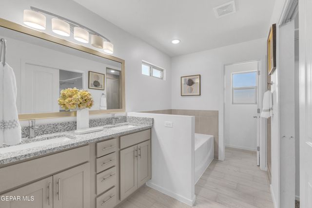 818 HARPENDEM Drive, Horizon City, TX 79928