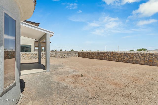 818 HARPENDEM Drive, Horizon City, TX 79928