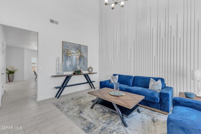 818 HARPENDEM Drive, Horizon City, TX 79928