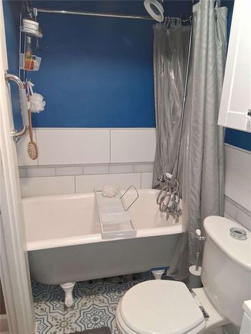 226 21ST AVENUE N, St Petersburg, FL 33704